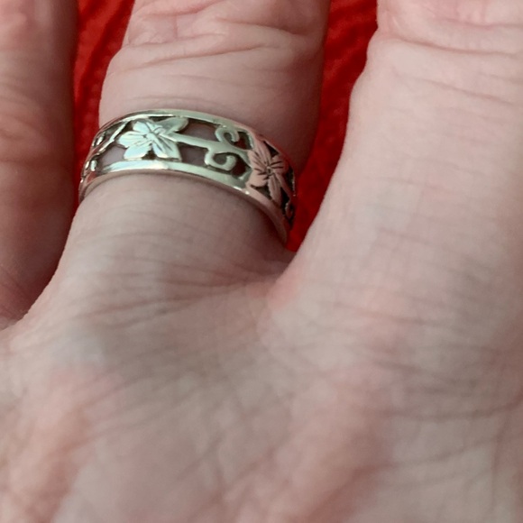 Sterling Silver Flower Ring - Picture 5 of 7